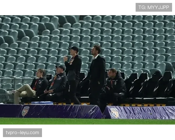 麦肯尼职业轨迹解析：从新星到顶级中场，状态回暖引关注