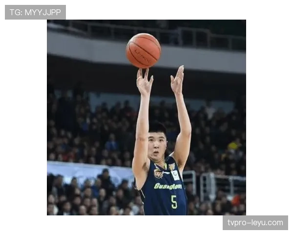 穆西亚拉防守能力显著提升，助球队强势逆转表现抢眼