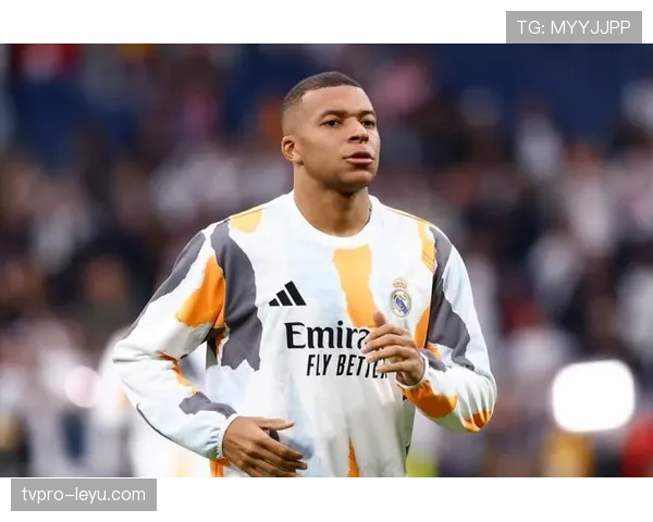 姆巴佩决赛戴帽闪耀全场，率队夺冠表现惊艳