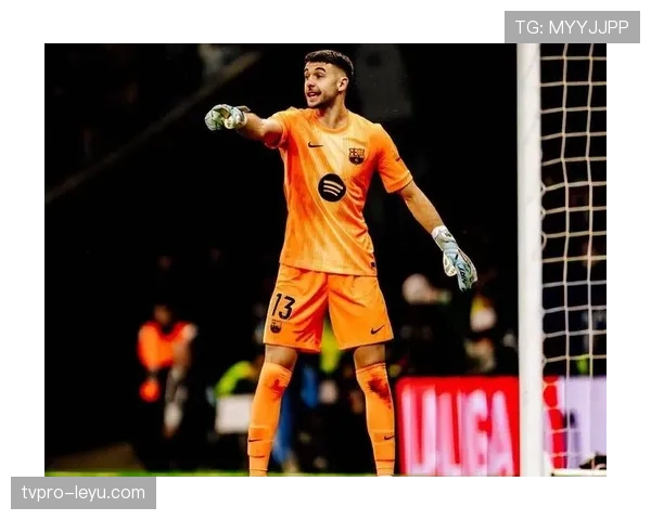 西甲门将大卫·索里亚关键战稳健发挥，力挽狂澜提振球队士气