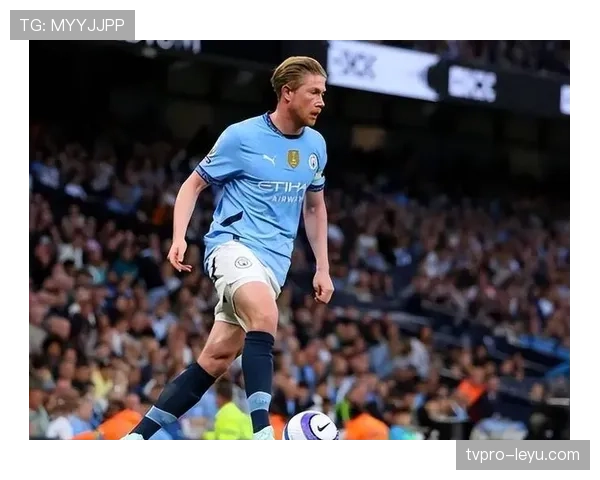 B费 vs 德布劳内:中场核心的组织效率与战术影响力对比 B费 vs 德布劳内:中场核心的组织效率与战术影响力对比