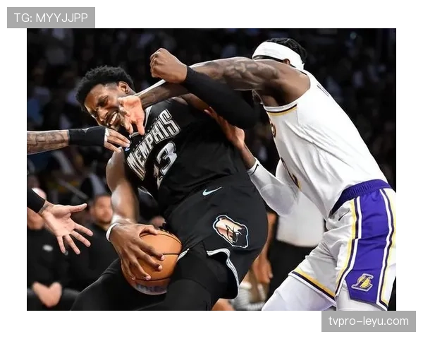 迈克·康利挡拆创造多次得分机会 提升球队组织效率明显